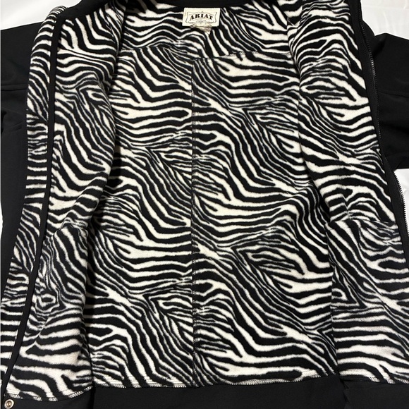 Ariat Size XL Black Jacket Zip Up w/Zebra Print
Micro Fleece Lining Soft Shell - Picture 13 of 14